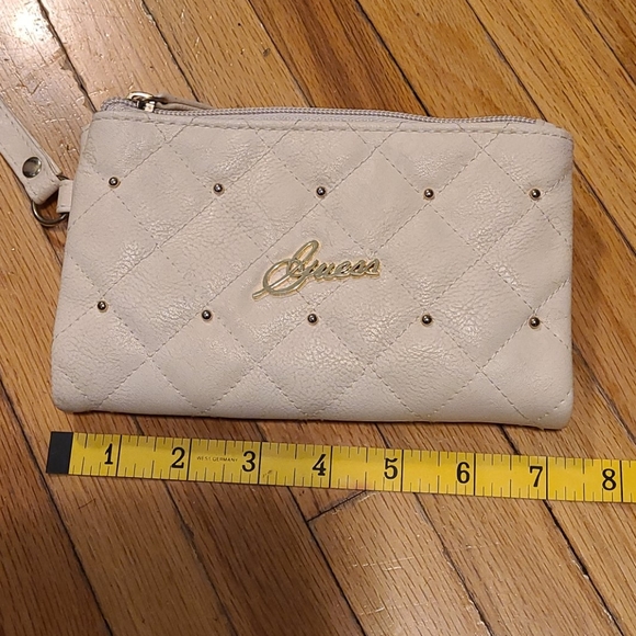 Cream Guess wristlet - Picture 2 of 5